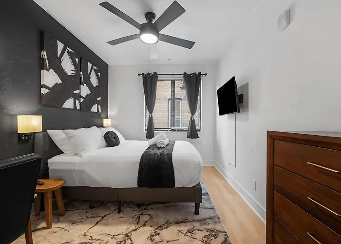 Pfr - Highland, 3br 2ba Shadyside Condo, 2 Decks, 3rd Floor Walkup Apartment *
