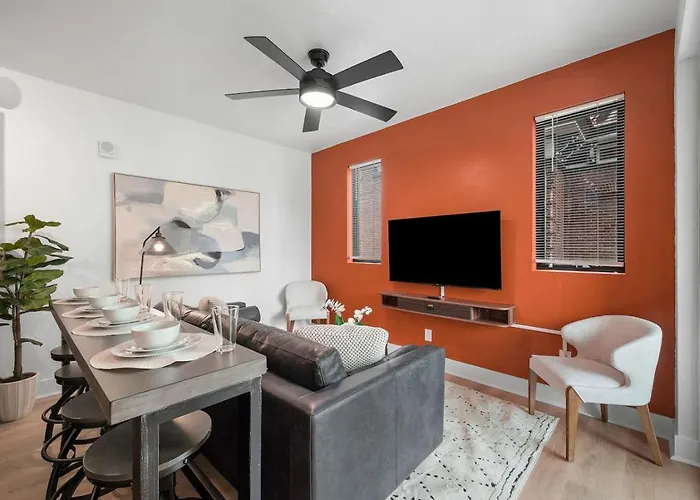 Pfr - Highland, 3br 2ba Shadyside Condo, 2 Decks, 3rd Floor Walkup Apartment Pittsburgh