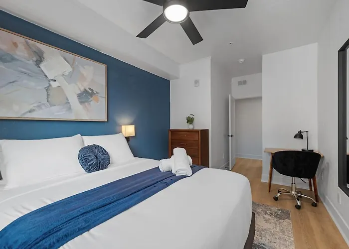 Apartment Pfr - Highland, 3br 2ba Shadyside Condo, 2 Decks, 3rd Floor Walkup *