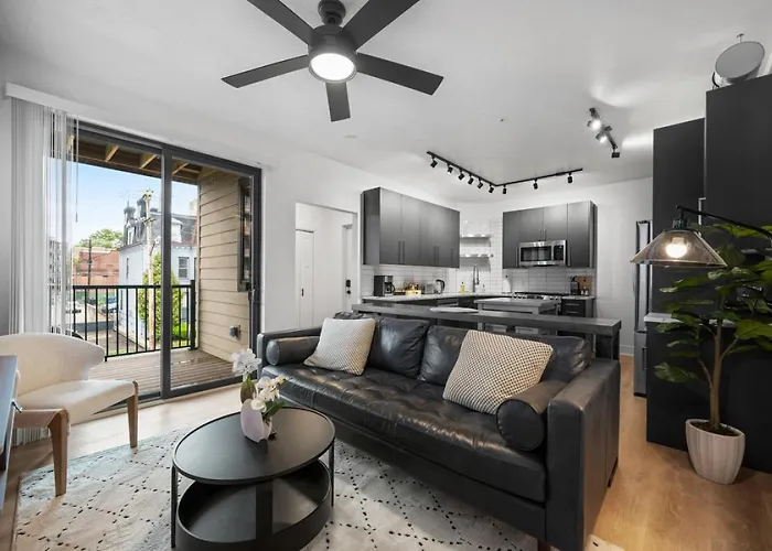 Apartment Pfr - Highland, 3br 2ba Shadyside Condo, 2 Decks, 3rd Floor Walkup Pittsburgh